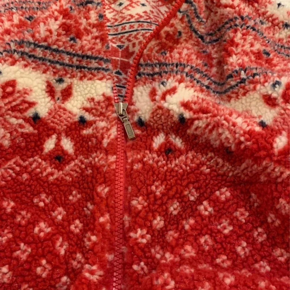 Two boys sweaters. - Picture 3 of 8